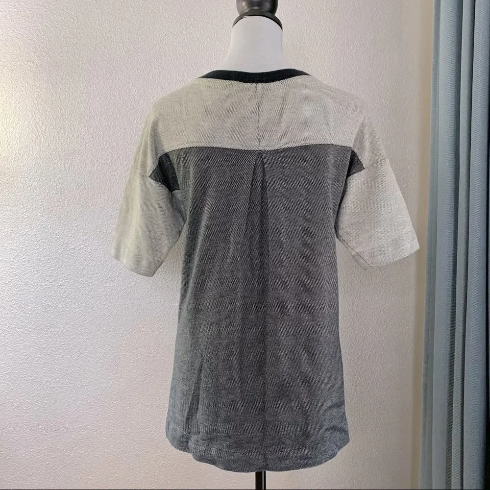 NIKE short sleeve shirt